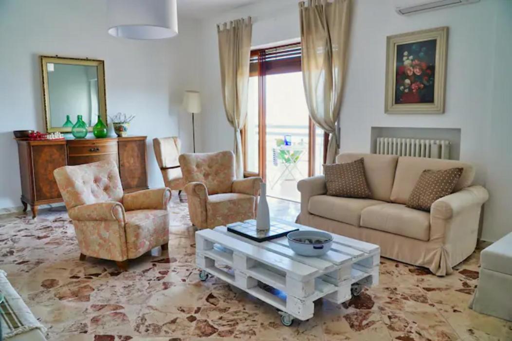 Casa Levante モノーポリ エクステリア 写真
